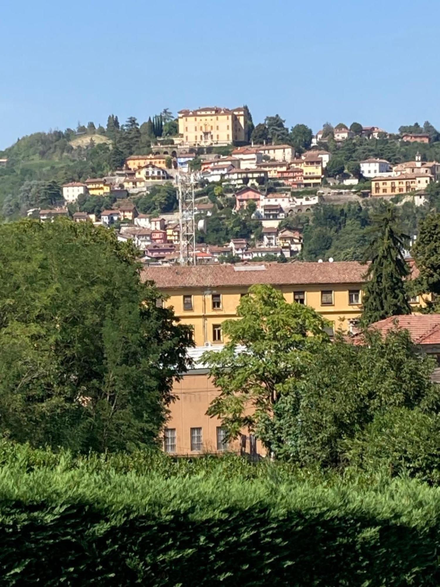 Ferienwohnung Casa Finestre Bianche Canelli Exterior foto